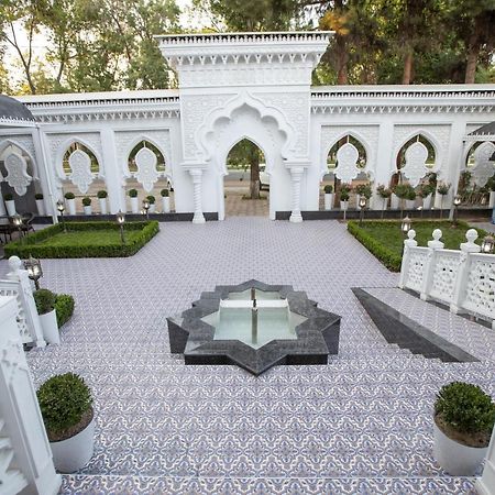 Hotel The Shahar Tashkent Esterno foto